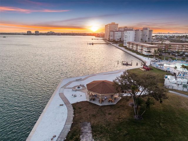 5130 BRITTANY DRIVE S 201, St Petersburg, FL 33715