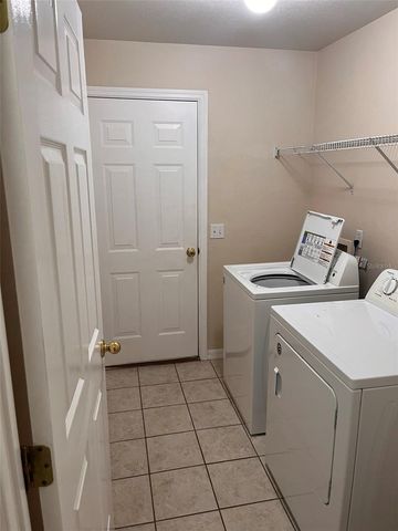 2005 N LAKE ELOISE DRIVE, Winter Haven, FL 33884
