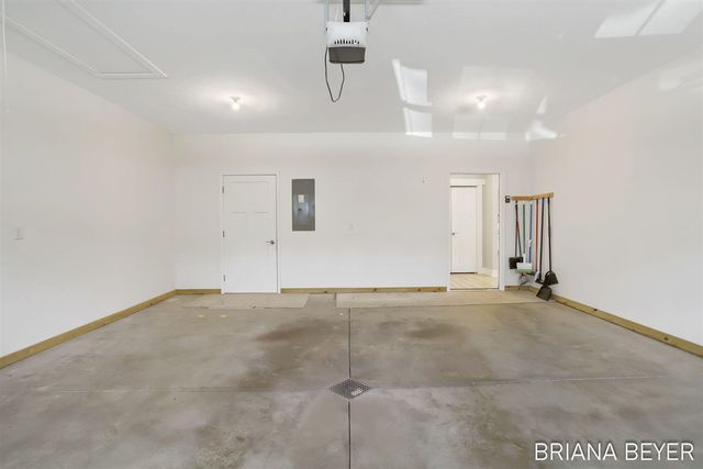 1012 Maplewood Court, Holland, MI 49423