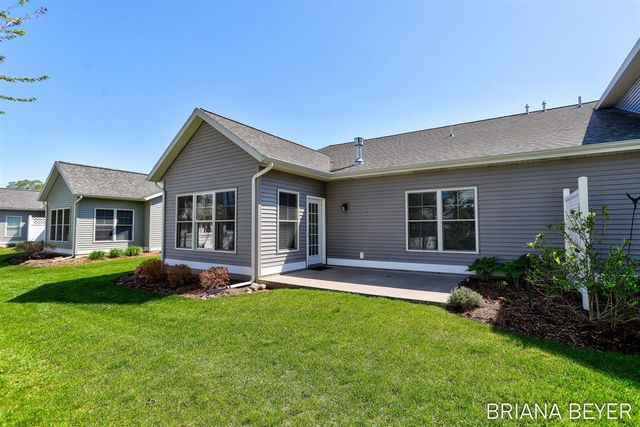 1012 Maplewood Court, Holland, MI 49423