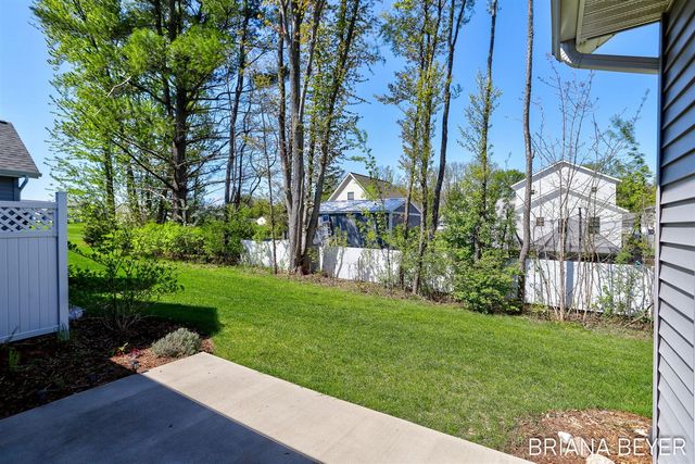 1012 Maplewood Court, Holland, MI 49423