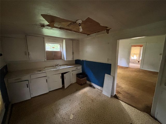 1101 N Blair Avenue, Cleveland, TX 77327