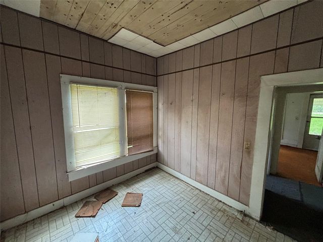1101 N Blair Avenue, Cleveland, TX 77327