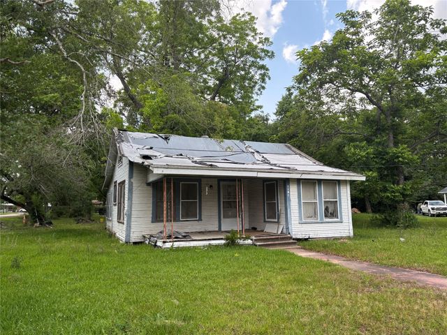 1101 N Blair Avenue, Cleveland, TX 77327