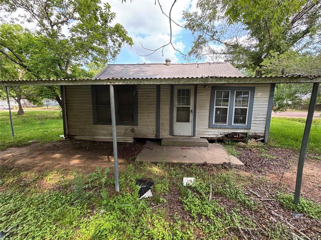 1101 N Blair Avenue, Cleveland, TX 77327