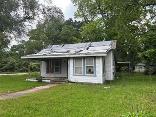 1101 N Blair Avenue, Cleveland, TX 77327