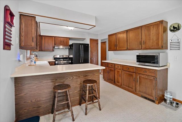 520 Acker Parkway, Deforest, WI 53532