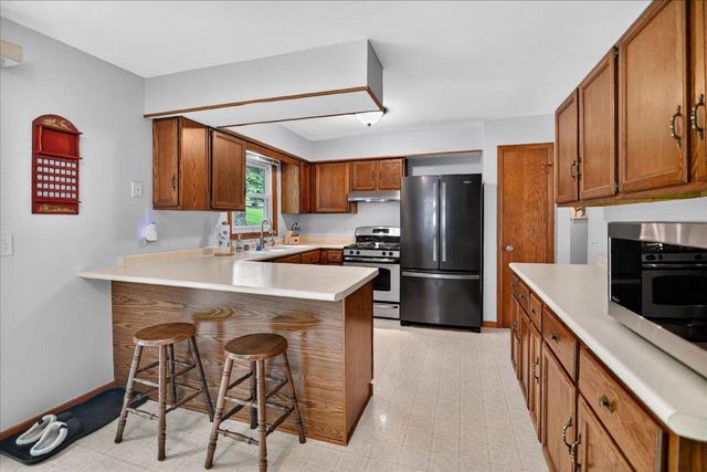 520 Acker Parkway, Deforest, WI 53532
