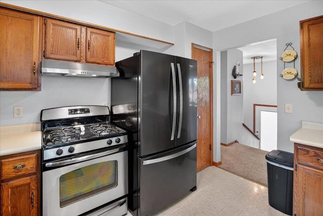 520 Acker Parkway, Deforest, WI 53532