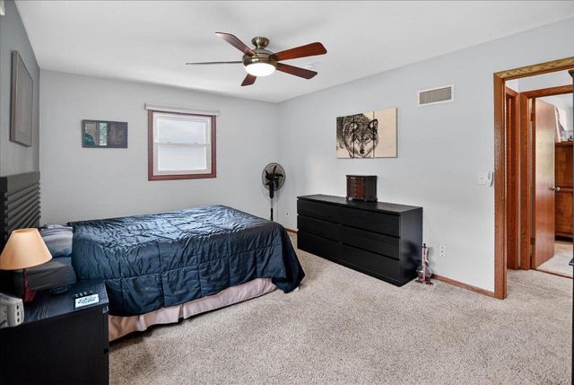 520 Acker Parkway, Deforest, WI 53532