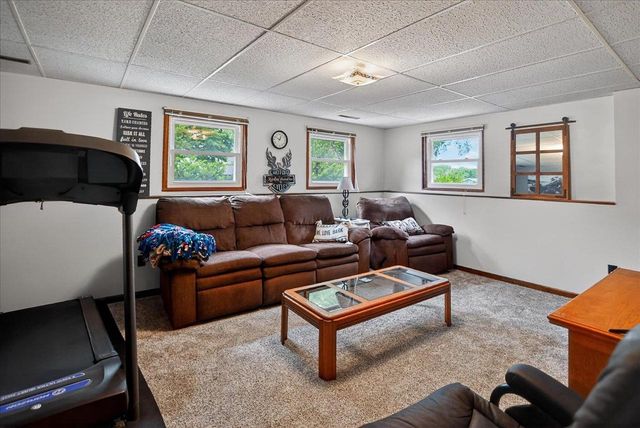 520 Acker Parkway, Deforest, WI 53532