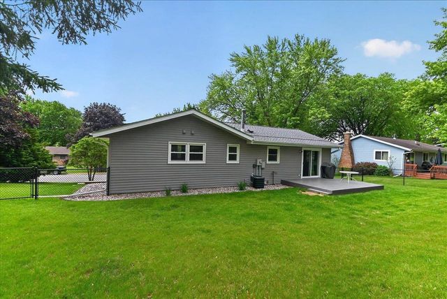 520 Acker Parkway, Deforest, WI 53532