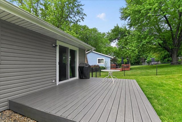 520 Acker Parkway, Deforest, WI 53532
