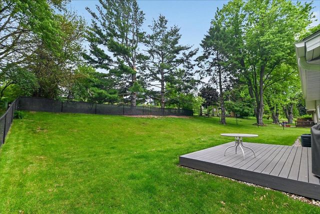 520 Acker Parkway, Deforest, WI 53532