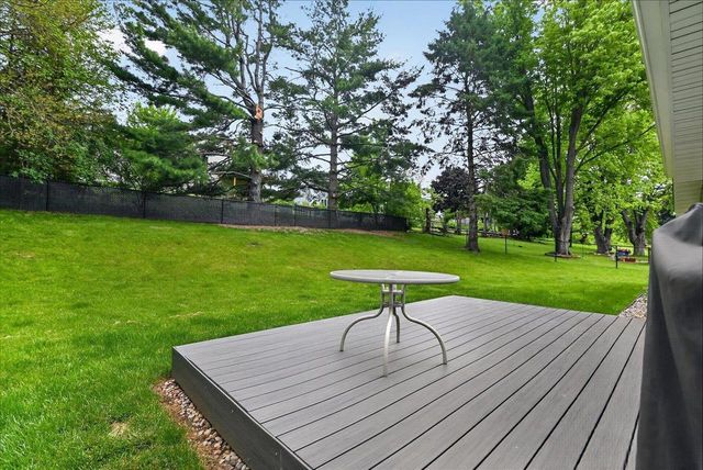 520 Acker Parkway, Deforest, WI 53532
