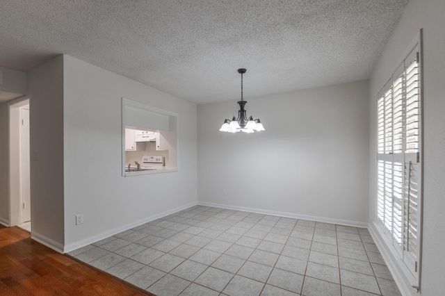 6478 Bayou Glen Road, Houston, TX 77057