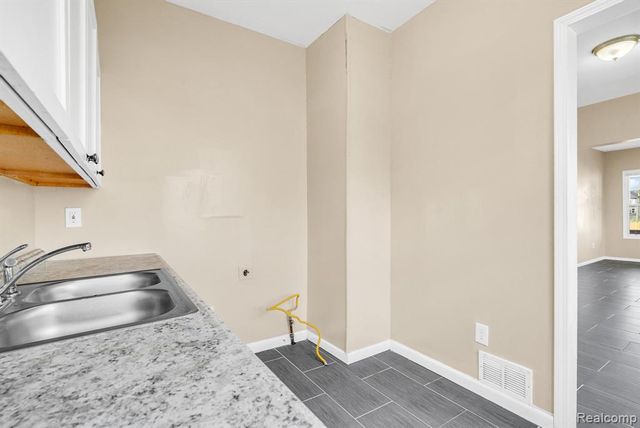 6423 Hazlett Street, Detroit, MI 48210