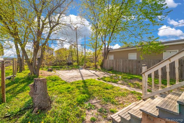 6423 Hazlett Street, Detroit, MI 48210