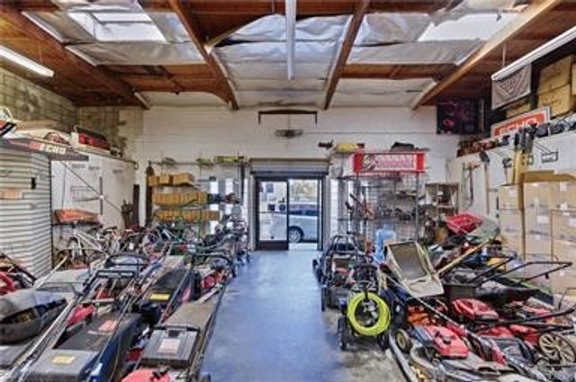 1601 California Avenue, Monrovia, CA 91016