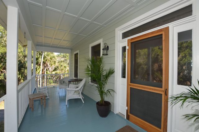 9715 Two Pines Rd., Mcclellanville, SC 29458