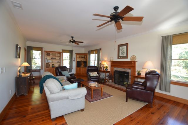 9715 Two Pines Rd., Mcclellanville, SC 29458