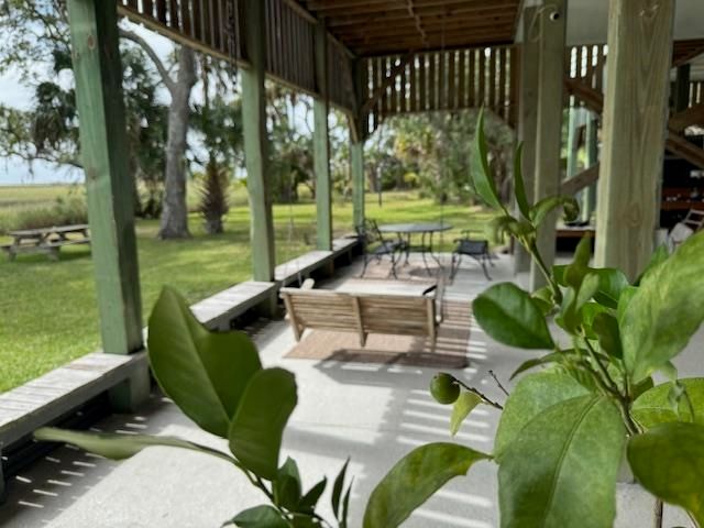 9715 Two Pines Rd., Mcclellanville, SC 29458