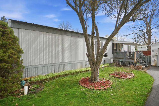 75 Lane 101 Long Beach Lake, Fremont, IN 46737