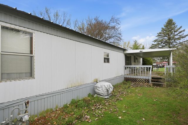 75 Lane 101 Long Beach Lake, Fremont, IN 46737
