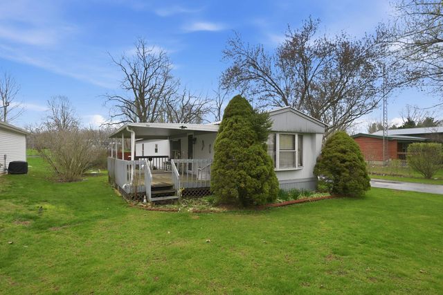 75 Lane 101 Long Beach Lake, Fremont, IN 46737