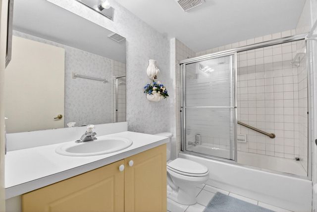 3281 Jog Park Drive, Greenacres, FL 33467