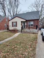 3014 N Vermont Avenue, Royal Oak, MI 48073