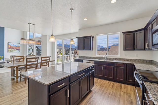 1458 N ALDER WAY, Lehi, UT 84048