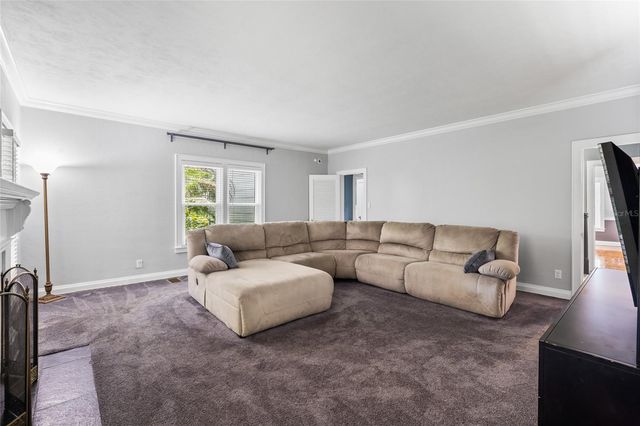 755 W PIERCE STREET, Lake Alfred, FL 33850