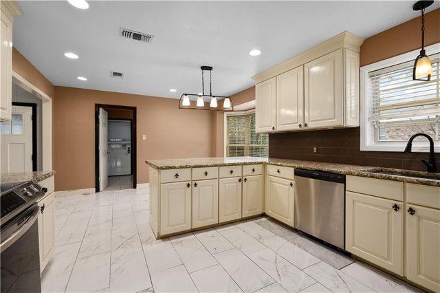 4819 WESTGARDEN Boulevard, Alexandria, LA 71303