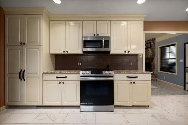 4819 WESTGARDEN Boulevard, Alexandria, LA 71303