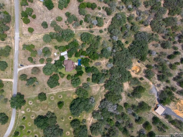 1810 Burr Oak, Adkins, TX 78101