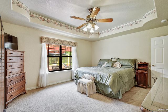 1810 Burr Oak, Adkins, TX 78101