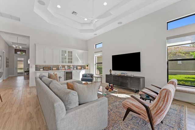 9475 Kalmar Circle W, Parkland, FL 33076