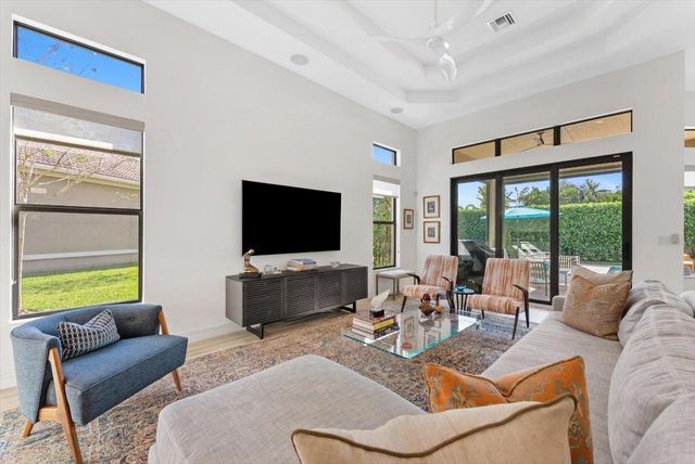 9475 Kalmar Circle W, Parkland, FL 33076