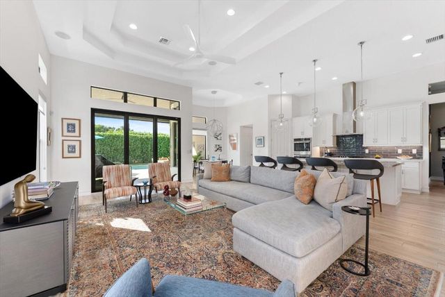 9475 Kalmar Circle W, Parkland, FL 33076