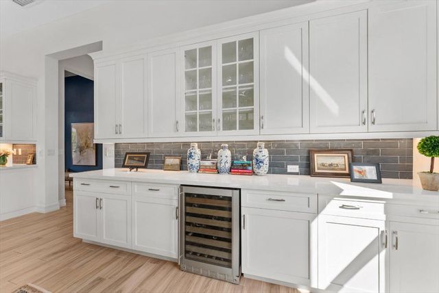 9475 Kalmar Circle W, Parkland, FL 33076