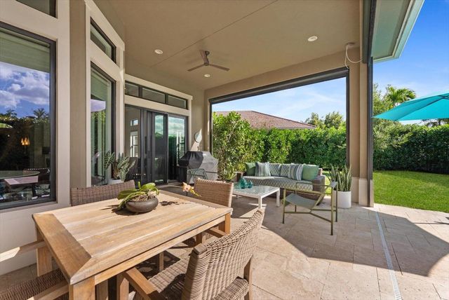 9475 Kalmar Circle W, Parkland, FL 33076