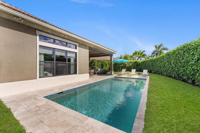 9475 Kalmar Circle W, Parkland, FL 33076