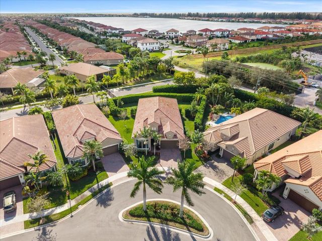 9475 Kalmar Circle W, Parkland, FL 33076