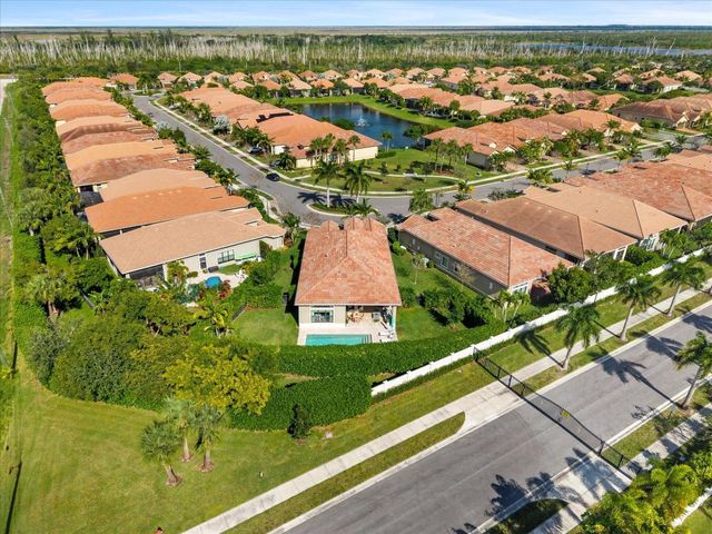 9475 Kalmar Circle W, Parkland, FL 33076