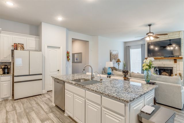 2602 Geer Lane, Mansfield, TX 76063