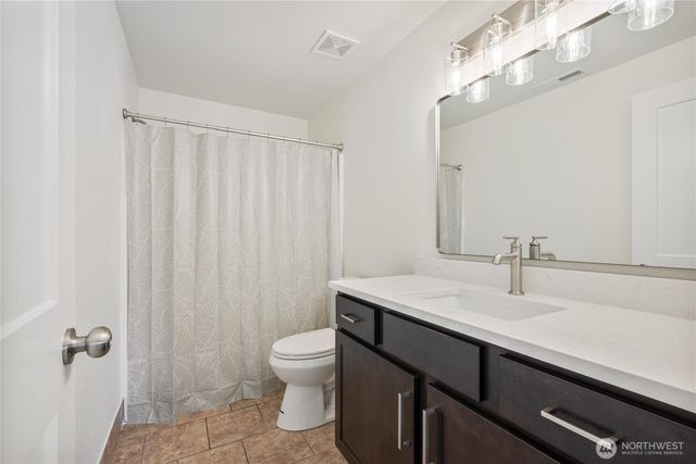 141 Vermillion Road, Kelso, WA 98626