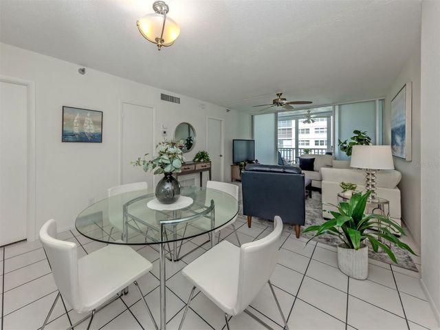 232 SAINT AUGUSTINE AVENUE 706, Venice, FL 34285