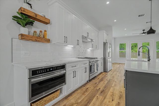 3806 Drefyus, Houston, TX 77021