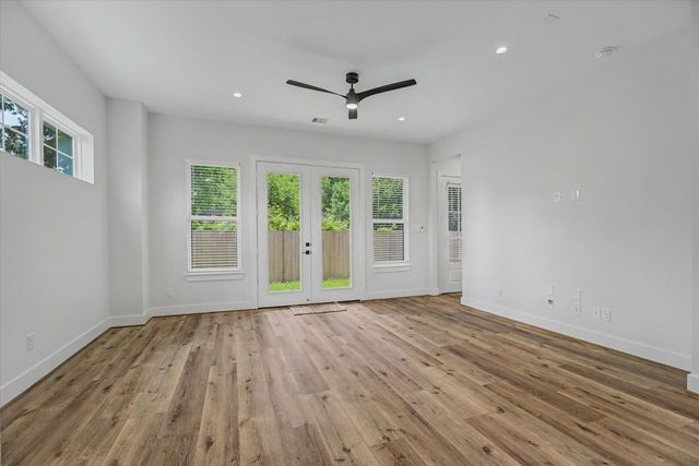 3806 Drefyus, Houston, TX 77021